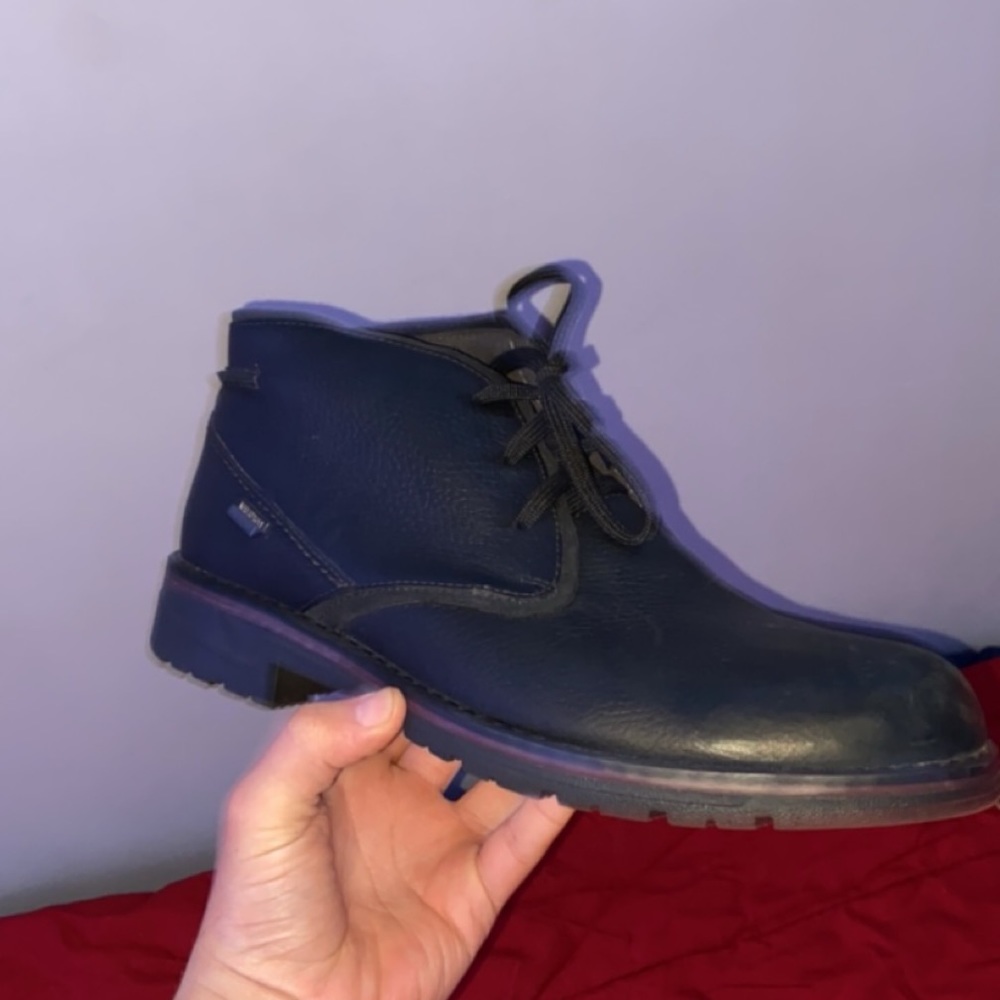 Size 10 Clark’s boots